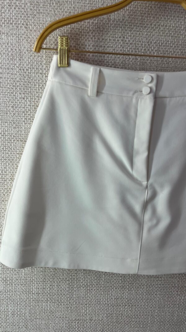 SAIA SHORT PORTINARI - Imagem 3